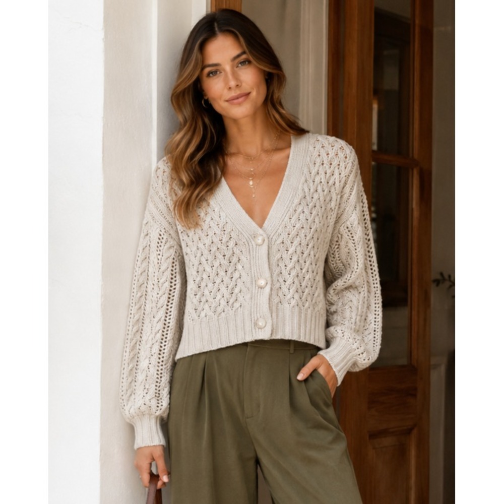 John + Jenn Chunky Cable Knit Cardigan XS Beige Cropped Button Front Boho